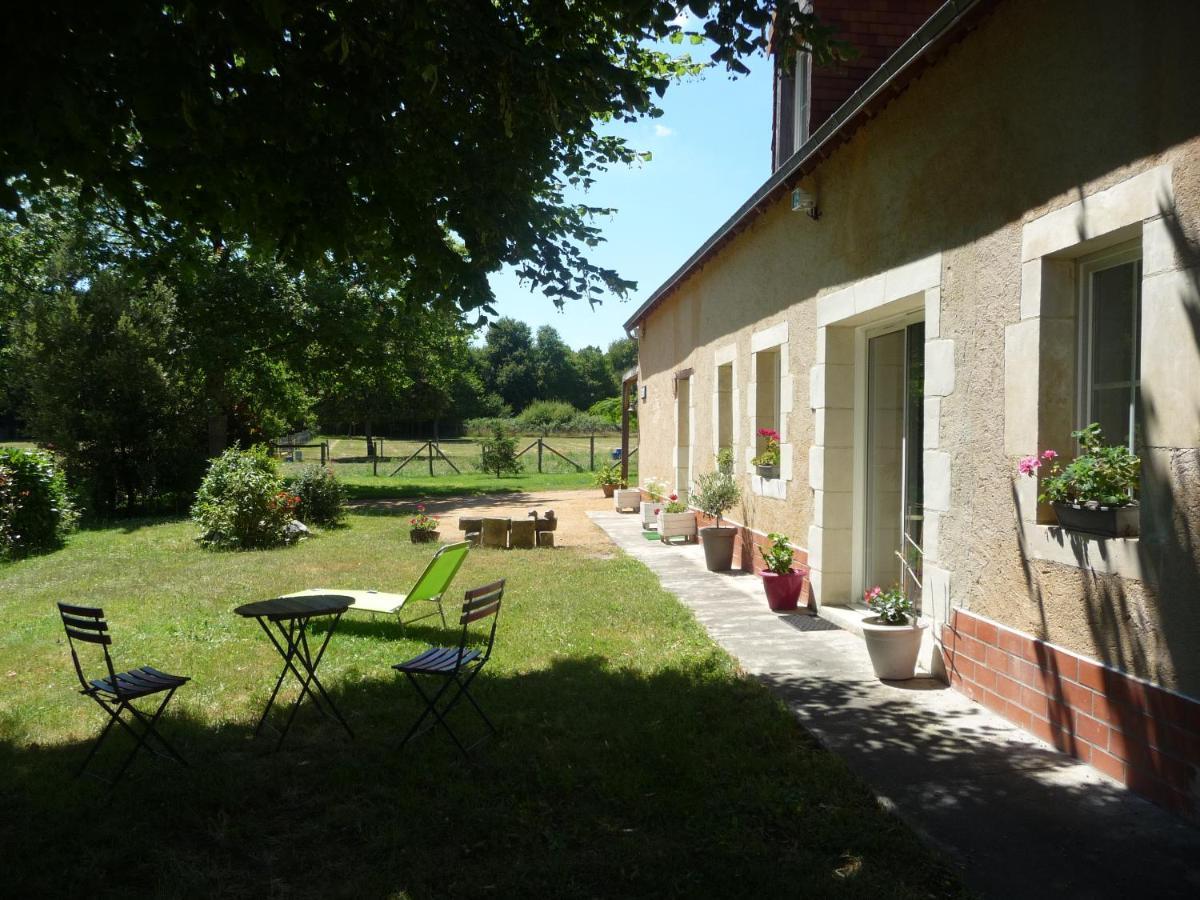 Chambre D'Hote En Vallee Du Loir - Elevage Des Rosiers Bazouges-sur-le-Loir Экстерьер фото